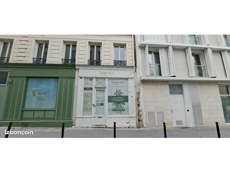 local commercial 46 m²