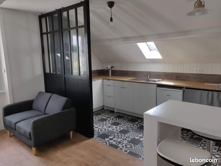 location appartement t2 meublé l'hopital camfrout avec parking et jardin partagé