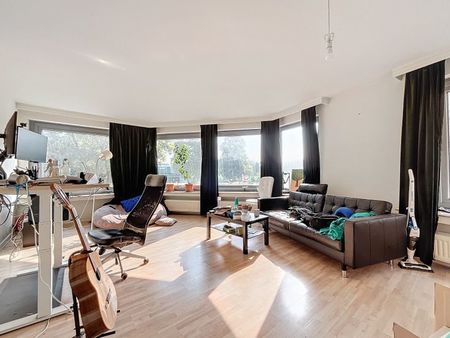 grand appartement lumineux