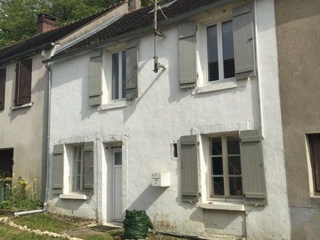 au sud de nemours à neronville maison de 3 pièces meublées en triplex atypique 870