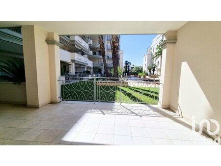 vente appartement 3 pièces de 75 m² à hyères (83400)