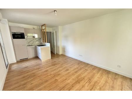 location appartement  27 m² t-1 à cagnes-sur-mer  850 €