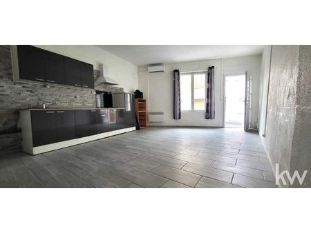 saint laurent de cerdans à vendre immeuble 3 appartements avec