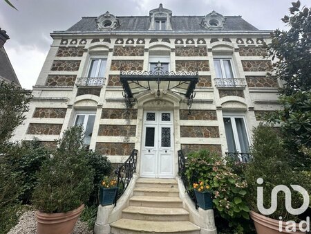 vente demeure 10 pièces de 280 m² à château