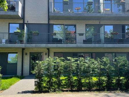 tweeslaapkamerappartement met autostaanplaats en 2 terrassen