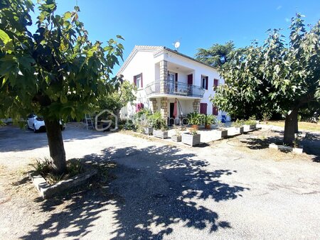 maison de 164 m² à saint-gilles