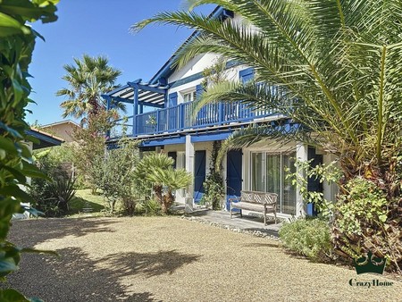 maison de luxe à vendre dans le quartier labordotte-la colline