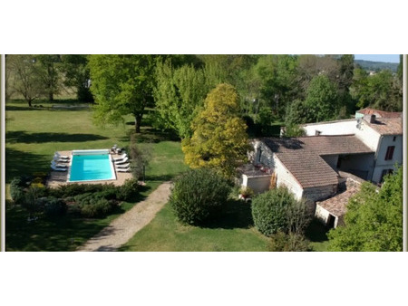 maison avec piscine et terrasse bergerac (24)