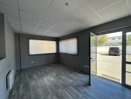 location d'entrepôt de 810 m² à perpignan - 66000