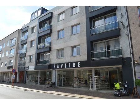 1 slaapkamer appartement met terras en garage in het centrum van zwevegem