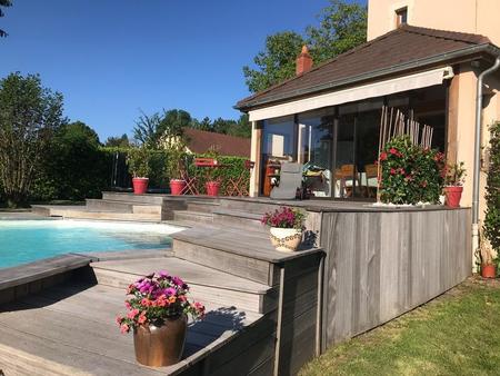 propriété à saint vallier de 180 m2 avec terrain de 1728 m2 et piscine