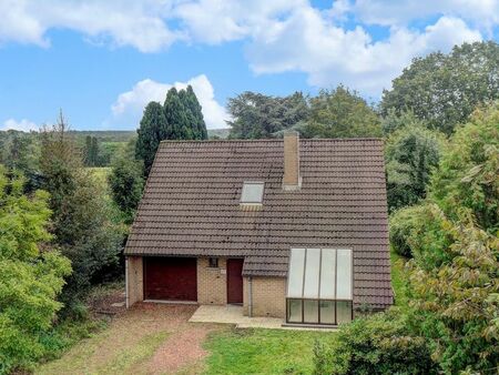 charmante maison avec un beau jardin à overijse !