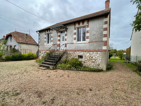 location maison 3 pièces  67.77m²  veuzain