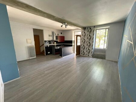 exclusivité nay centre  a vendre appartement en duplex 2 chambres avec balcon