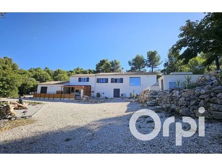 vente maison 5 pièces 170 m² les salles-sur-verdon (83630)