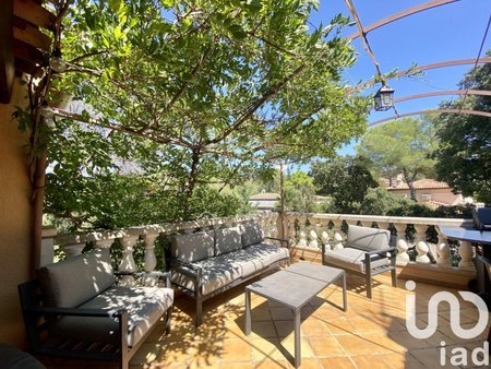 vente maison 6 pièces de 128 m² à fréjus (83600)