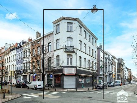 opportunité à saint-gilles : commerce + 3 logements reconnus