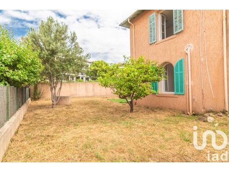 vente appartement 3 pièces de 60 m² à fréjus (83600)