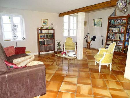 vente maison 9 pièces 245 m²