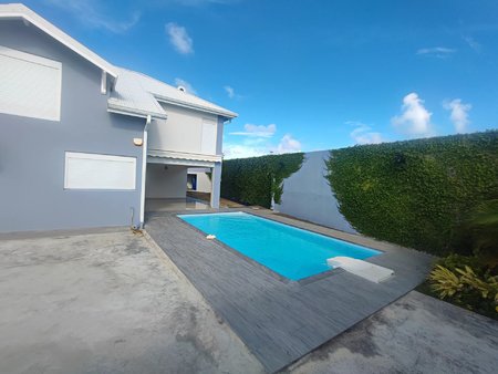 villa t4 non meublee - sainte anne