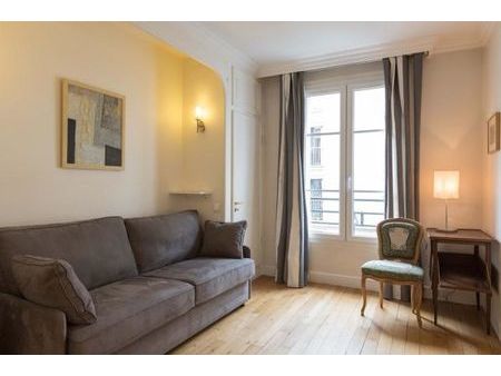 (disponible 1-24 mois) modern appartement pour 3 personnes