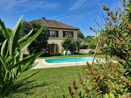 puybrun (46)- maison 6 pièce(s) 140 m2 avec piscine sur terrain de 950m²