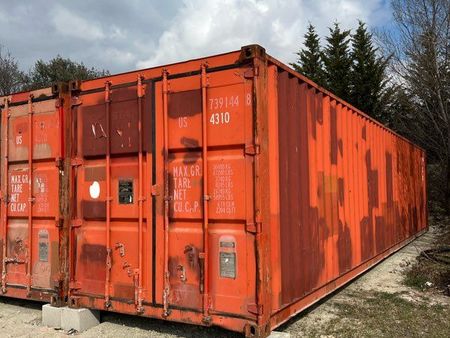 box / containers / stockage / garage