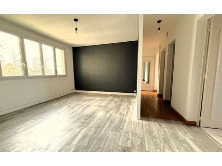 location appartement  m² t-3 à alençon  480 €