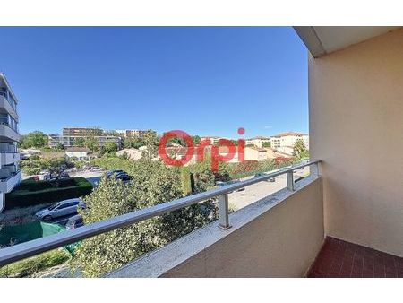 location appartement  12 m² t-1 à fréjus  450 €