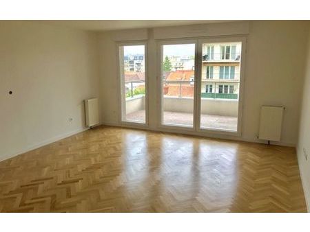 location appartement  m² t-3 à rosny-sous-bois  1 064 €