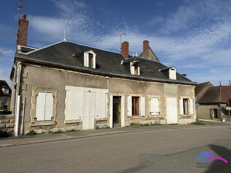 immeuble 268 m² ainay le chateau