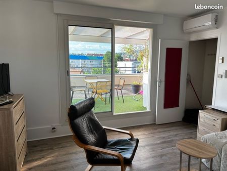 appartement f1 meubles avec terrasse