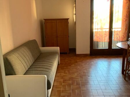 studio 27 m²