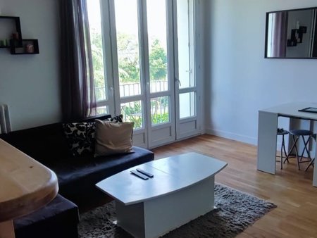 vente appartement 2 pièces de 46 m² à poitiers (86000)