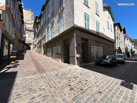 local à louer 130m² + 130m² de réserve 7 rue de la république