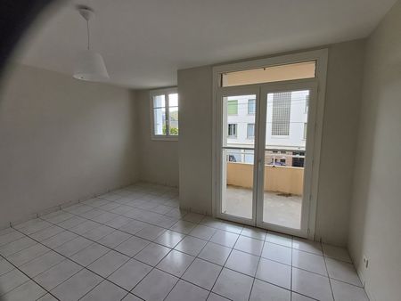 appartement t3 avec balcon et cave