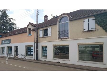 local commercial 185m2 auxerre