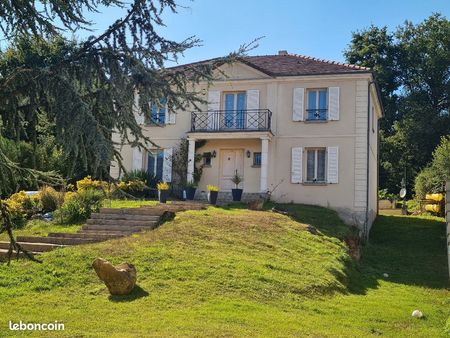 maison traditionnelle de 7 pièces