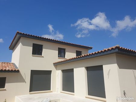 a saisir  villa de 100m2 avec garage à fontvieille