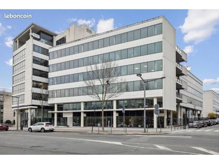 bureaux 830 m²