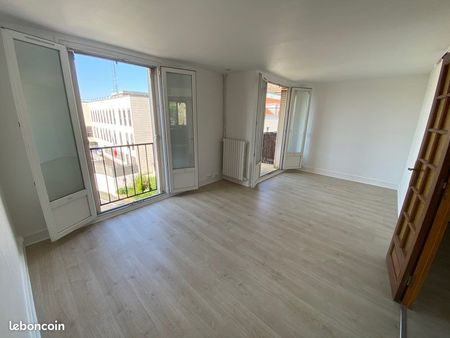 appartement le raincy face gare 56m2