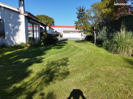 vends maison 155m2 habitable terrain 1301 m2 gignac-la-nerthe