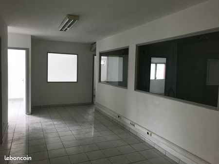 bureaux 135 m² le lamentin