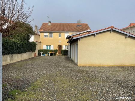 immeuble 9 pièces 213 m²