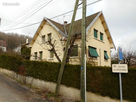 maison individuelle lons le saunier 135m