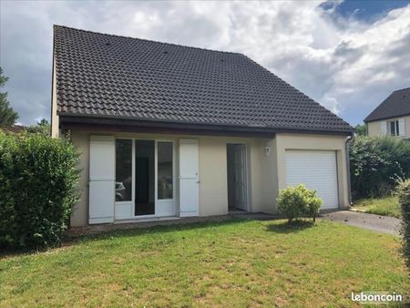 maison avord 82 m²