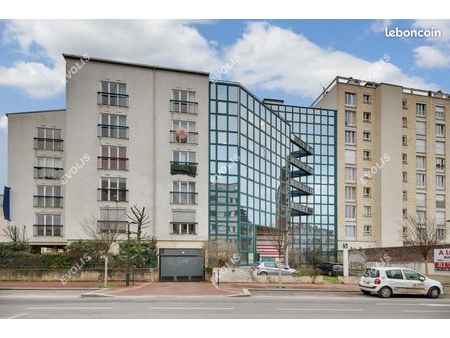 bureaux 345 m²