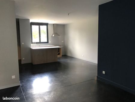 maison esprit loft rénové f4 bourges pierrelay