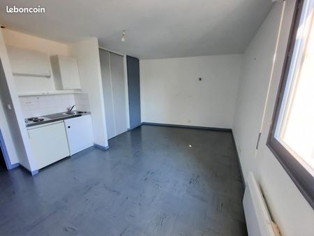 studio 1 pièce 25 m²