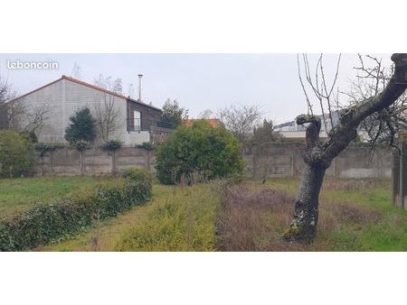 terrain 650 m² saint sebastien sur loire